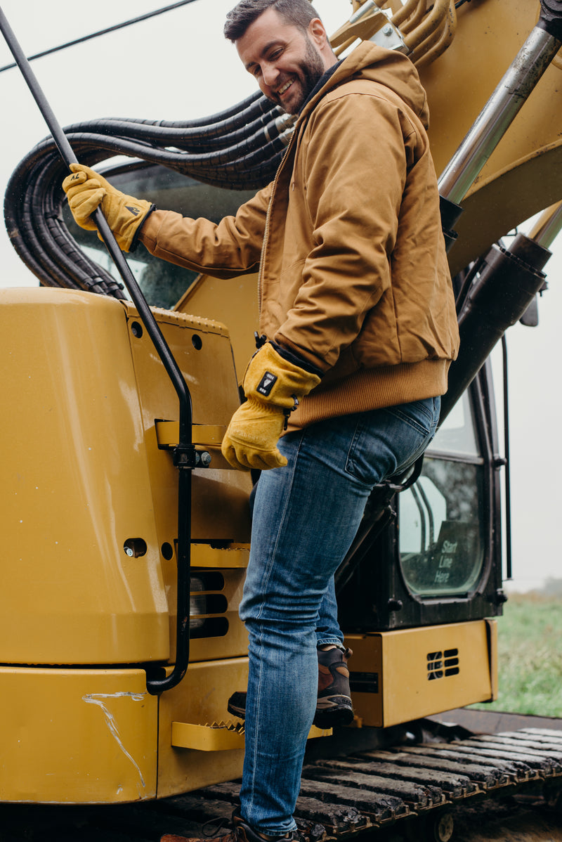 Heated workwear for working outdoors in the cold