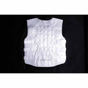 Peke Safety white cooling vest with adjustable side straps