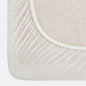 Beautyrest fitted mattress protector with elasticated edges