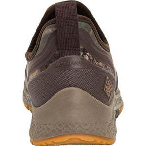 Rear view of Muck waterproof camo shoe with textured heel and pull tab