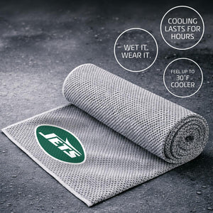 Grey New York Jets cooling towel with textured fabric