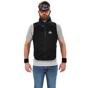 Man wearing a black Chill-Its cooling vest over a grey t-shirt