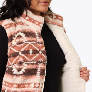 Mobile Warming sherpa fleece vest with geometric pattern in cream and brown