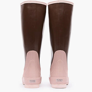Back view of Xtratuf Salmon Sisters brown and light pink rubber boots