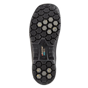 Baffin IceBite boot tread pattern with hexagonal grip lugs