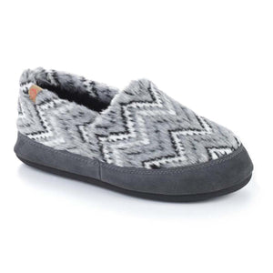Acorn grey faux fur slipper with white and black chevron pattern and grey suede trim