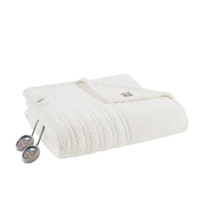 White heated sherpa blanket with two digital controllers